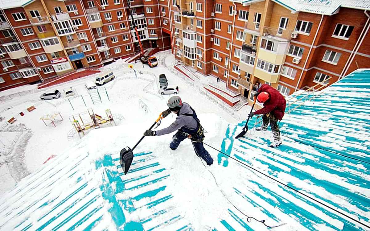 Очистка кровли от снега